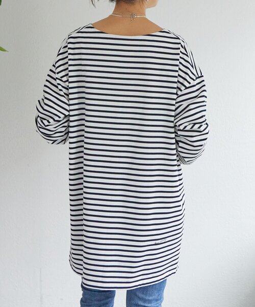 BEARDSLEY(ビアズリー)の「刺繍入りボーダーロングプルオーバー(Tシャツ/カットソー・レディース・ネイビー・FREE)」の6枚目の写真
