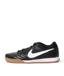 NIKE / GATO