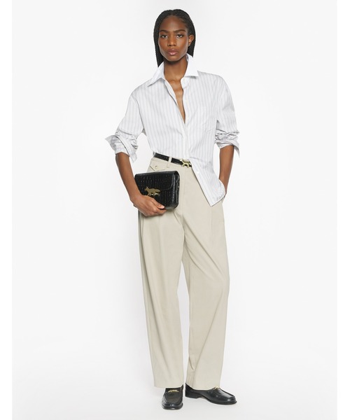 Maison Kitsune（メゾンキツネ）の「MAISON KITSUNE HANDWRITING BOYFRIEND SHIRT（シャツ/ブラウス・レディース・グレー・34/36/38/42/40）」の3枚目の写真