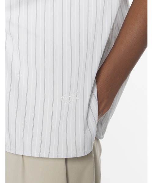 Maison Kitsune（メゾンキツネ）の「MAISON KITSUNE HANDWRITING BOYFRIEND SHIRT（シャツ/ブラウス・レディース・グレー・34/36/38/42/40）」の6枚目の写真