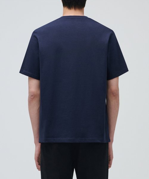 MUSINSA STANDARD（ムシンサスタンダード）の「ベーシッククルーネックTシャツ[ネイビー]（Tシャツ/カットソー・メンズ・その他・X-LARGE/XX-LARGE/XXX-LARGE/SMALL/MEDIUM/LARGE）」の2枚目の写真