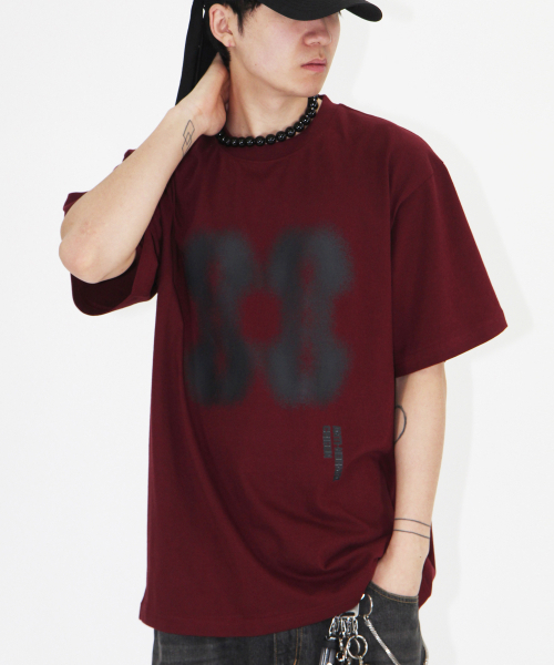 CRIGUN（クリガン）の「Effect Graphics セミオーバーフィット 半袖 BURGUNDY（Tシャツ/カットソー・レディース・バーガンディー・SMALL/MEDIUM/LARGE/X-LARGE/XX-LARGE）」の19枚目の写真