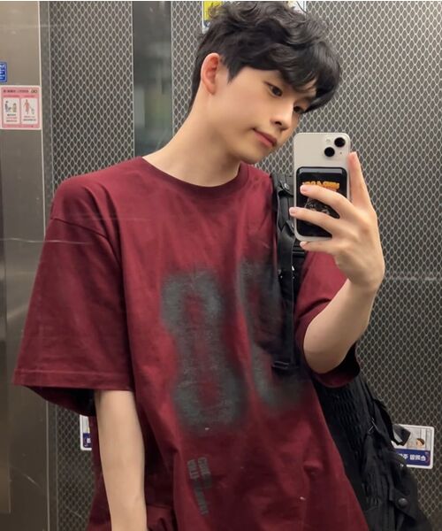 CRIGUN（クリガン）の「Effect Graphics セミオーバーフィット 半袖 BURGUNDY（Tシャツ/カットソー・レディース・バーガンディー・SMALL/MEDIUM/LARGE/X-LARGE/XX-LARGE）」の16枚目の写真