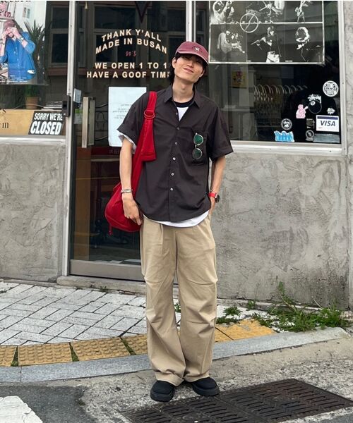 CRIGUN（クリガン）の「Effect Graphics セミオーバーフィット 半袖 BURGUNDY（Tシャツ/カットソー・レディース・バーガンディー・SMALL/MEDIUM/LARGE/X-LARGE/XX-LARGE）」の9枚目の写真