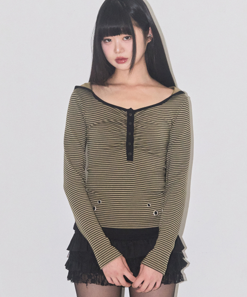 ILLIGO（イリゴ）の「レイヤーストライプフードカーキ（パーカー・レディース・その他・OS）」の3枚目の写真