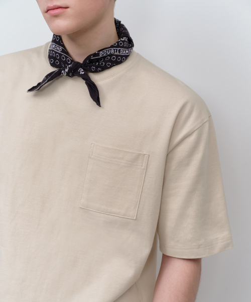 MUSINSA STANDARD（ムシンサスタンダード）の「ヘビウェイトリラックスクルーネックポケットTシャツ[ダスティクリーム]（Tシャツ/カットソー・メンズ・その他・SMALL/MEDIUM/LARGE/X-LARGE/XXX-LARGE/XX-LARGE）」の4枚目の写真