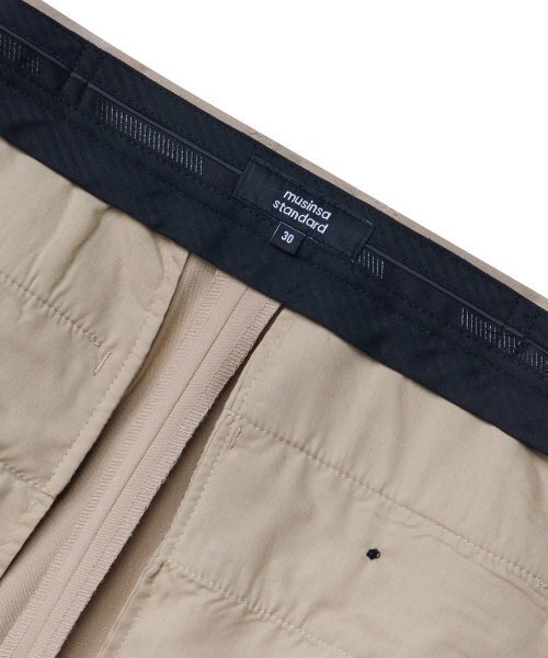 MUSINSA STANDARD（ムシンサスタンダード）の「リラックステーパードヒドゥンバンディングクロップスラックス[ベージュ]（スラックス・メンズ・その他・27/28/29/40/38/42/30/31/26/32/33/34/36）」の6枚目の写真