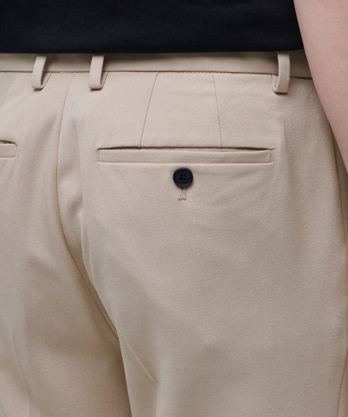 MUSINSA STANDARD（ムシンサスタンダード）の「リラックステーパードヒドゥンバンディングクロップスラックス[ベージュ]（スラックス・メンズ・その他・27/28/29/40/38/42/30/31/26/32/33/34/36）」の5枚目の写真