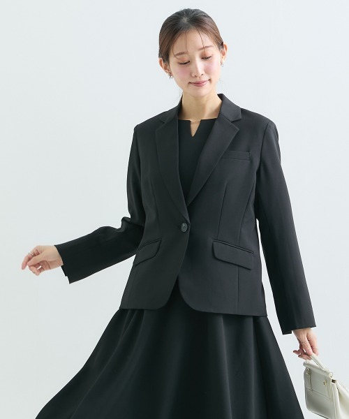 Petitjo（プッチージョ）の「小さいサイズ　【レディーススーツ】テーラードジャケット（セットアップ対応・上下別売り）　低身長さん・小柄女性（テーラードジャケット・レディース・ブラック/グレイッシュベージュ/ネイビー・PL/PM/PS/PSS）」の2枚目の写真