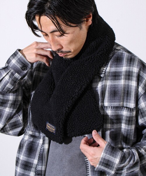 PENDLETON（ペンドルトン）の「【PENDLETON】別注 HARDING 差し込みボアマフラー（マフラー・メンズ・ベージュ系その他/ブラック/チャコールグレー/グレー系その他・FREE）」の3枚目の写真