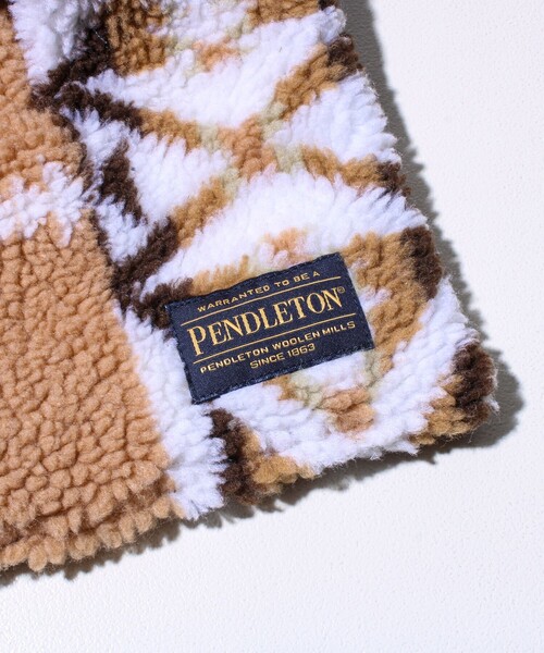 PENDLETON（ペンドルトン）の「【PENDLETON】別注 HARDING 差し込みボアマフラー（マフラー・メンズ・ベージュ系その他/ブラック/チャコールグレー/グレー系その他・FREE）」の5枚目の写真