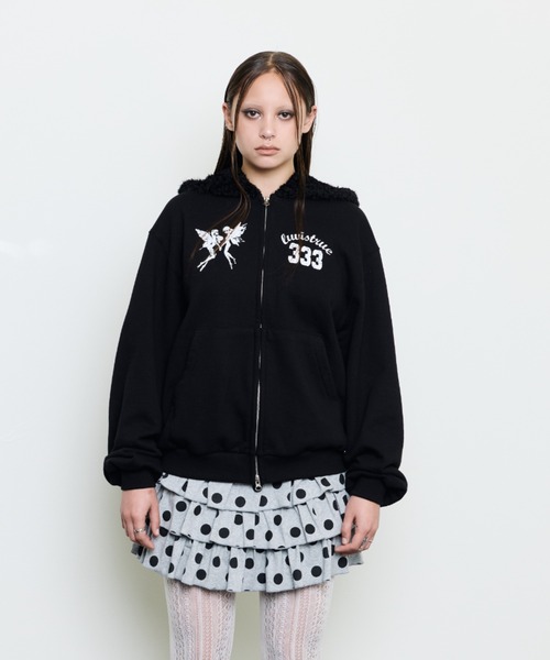 LUVISTRUE（ラヴイズトゥルー）の「EV FAIRY FUR HOOD ZIP UP（パーカー・レディース・ブラック/ベージュ/バーガンディー・FREE）」の12枚目の写真