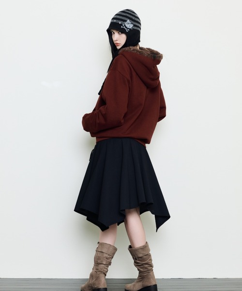 LUVISTRUE（ラヴイズトゥルー）の「EV FAIRY FUR HOOD ZIP UP（パーカー・レディース・ブラック/ベージュ/バーガンディー・FREE）」の9枚目の写真