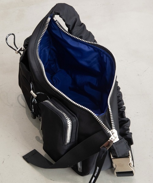 MARECHAL TERRE（マルシャルテル）の「ボディバック（ボディバッグ/ウエストポーチ・レディース・キャメル/ライトグリーン/チャコールグレー/ブラック・FREE）」の5枚目の写真