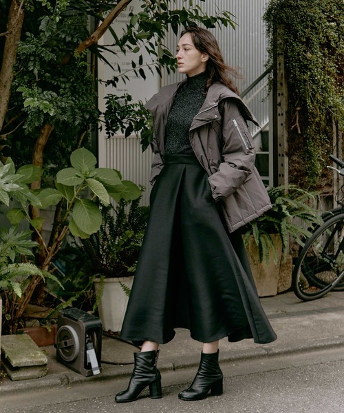 beautiful people(ビューティフルピープル)の「【beautiful people×THE TOKYO/ビューティフルピープル×ザトウキョウ】別注 flight down jacket/フライトダウンジャケット/リバーシブル(ダウンジャケット/コート・レディース・ブラック/カーキ/グレー・36/40)」の8枚目の写真