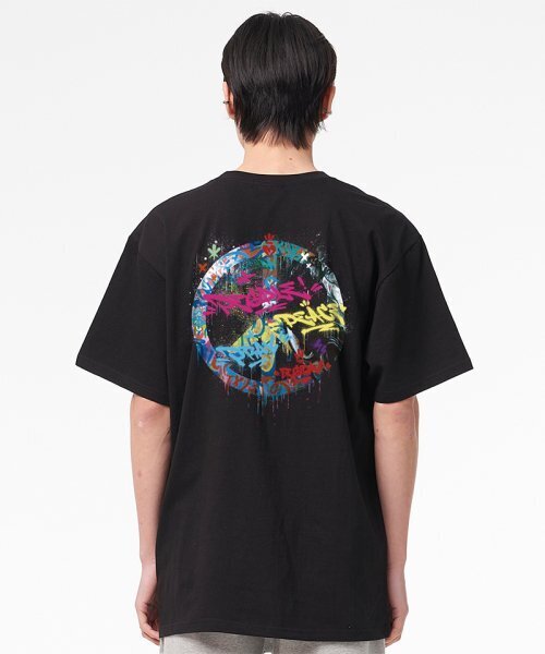 ARTISTWEAR（アーティストウェア）の「[ATW x レオダブ] ピースメーカーオーバーサイズ半袖Tシャツ_BK（Tシャツ/カットソー・レディース・その他・XX-LARGE/XXXX-LARGE/LARGE/MEDIUM/SMALL/X-LARGE）」の4枚目の写真