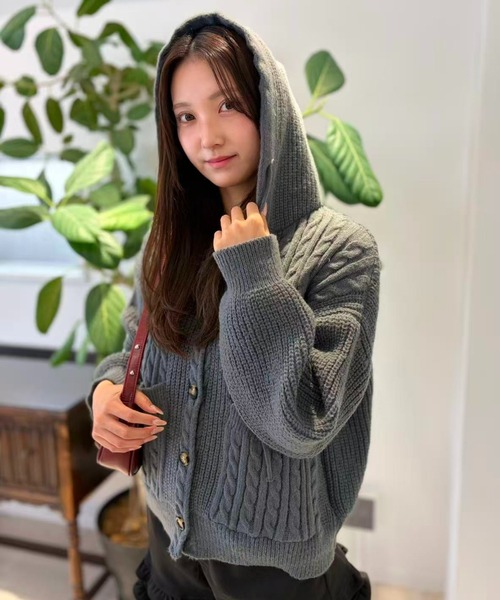 mebole(メボレ)の「Cozy Hood Cardigan(カーディガン/ボレロ・レディース・グレー/ブルー/ブラウン・FREE)」の21枚目の写真