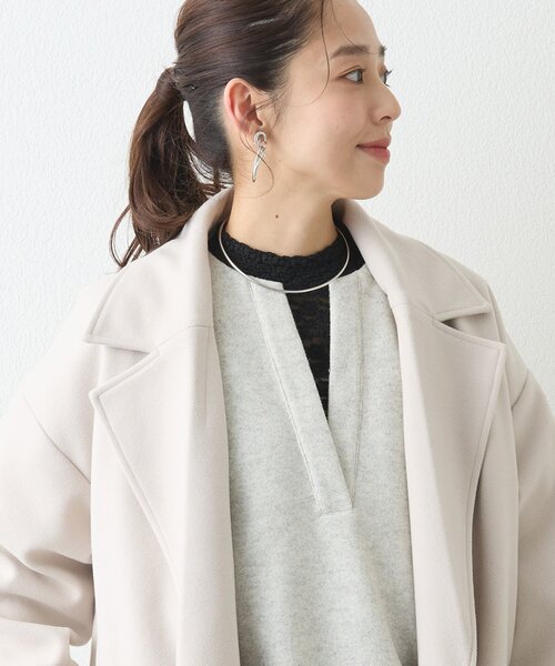 un dix cors（アンディコール）の「《大人可愛い◎》ストレッチレースハイネックプルオーバー（Tシャツ/カットソー・レディース・ブラック/モカ/アイボリー・FREE）」の3枚目の写真