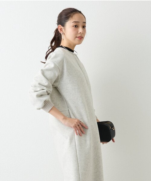 un dix cors（アンディコール）の「《大人可愛い◎》ストレッチレースハイネックプルオーバー（Tシャツ/カットソー・レディース・ブラック/モカ/アイボリー・FREE）」の4枚目の写真