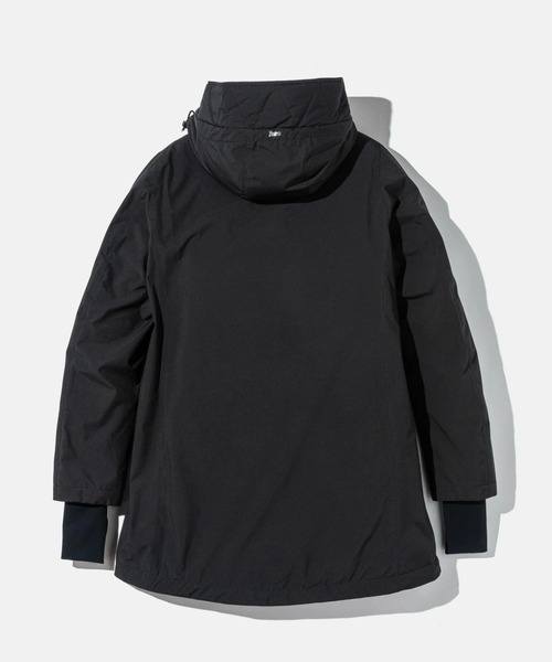 HERNO(ヘルノ)の「HERNO 2 LAYER PRO METEO DOWN COAT ヘルノ 2レイヤー プロメテオ ダウンコート(その他アウター・レディース・ブラック/ネイビー・42/44/40/38)」の11枚目の写真