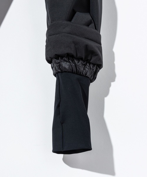 HERNO(ヘルノ)の「HERNO 2 LAYER PRO METEO DOWN COAT ヘルノ 2レイヤー プロメテオ ダウンコート(その他アウター・レディース・ブラック/ネイビー・42/44/40/38)」の13枚目の写真