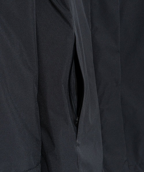 HERNO(ヘルノ)の「HERNO 2 LAYER PRO METEO DOWN COAT ヘルノ 2レイヤー プロメテオ ダウンコート(その他アウター・レディース・ブラック/ネイビー・42/44/40/38)」の14枚目の写真
