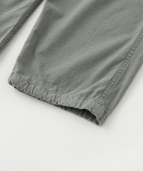 GOLD（ゴールド）の「GOLD / ゴールド LIGHT BACKSATIN EASY CARGO PANTS（カーゴパンツ・メンズ・オリーブ・MEDIUM/LARGE）」の4枚目の写真