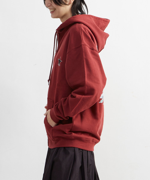 CONVERSE TOKYO(コンバーストウキョウ)の「FLOWER LOGO ZIP HOODIE(パーカー・レディース・グレー/ボルドー/ブラック・SMALL/MEDIUM)」の4枚目の写真