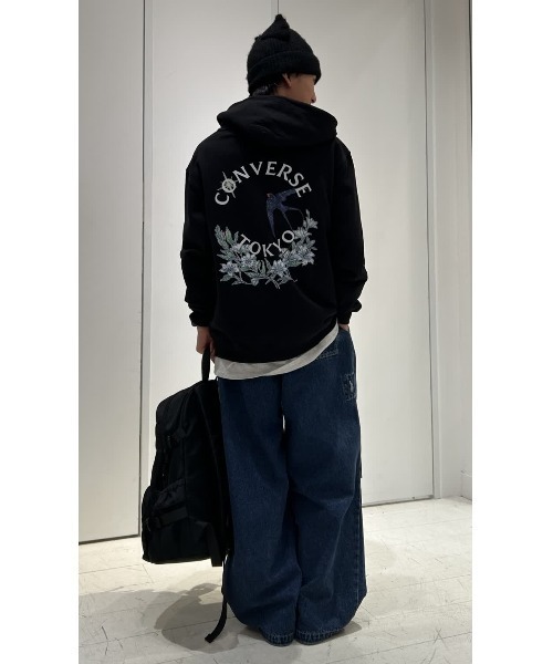 CONVERSE TOKYO(コンバーストウキョウ)の「FLOWER LOGO ZIP HOODIE(パーカー・レディース・グレー/ボルドー/ブラック・SMALL/MEDIUM)」の21枚目の写真