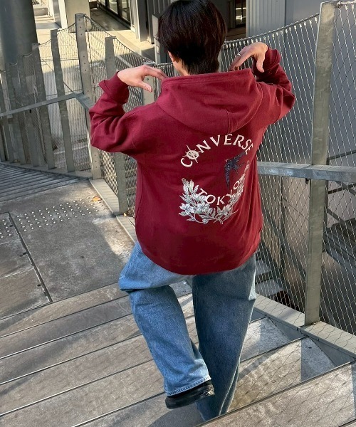 CONVERSE TOKYO(コンバーストウキョウ)の「FLOWER LOGO ZIP HOODIE(パーカー・レディース・グレー/ボルドー/ブラック・SMALL/MEDIUM)」の17枚目の写真