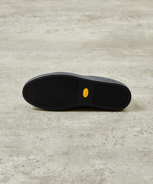 TOSS（トス）の「TOSS トス / 別注アネノイレザー Bath ビブラムソール レザードレススニーカー / TOSS-AE2（スニーカー・メンズ・ブラック・9/8/7/10）」の19枚目の写真