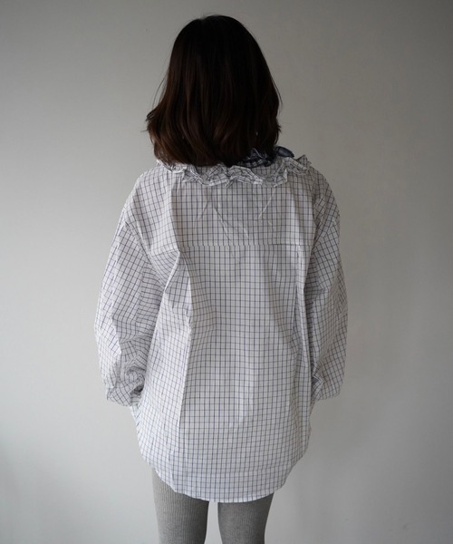 SANSeLF（サンセルフ）の「【SANSeLF】フロントボタンフリルチェックブラウス saw25a072（シャツ/ブラウス・レディース・ホワイト・FREE）」の9枚目の写真