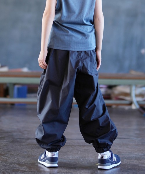 THE NORTH FACE（ザノースフェイス）の「THE NORTH FACE ザ・ノース・フェイス ワイドシルエット パンツ NBJ32601（その他パンツ・キッズ・ブラック/ブルーパープル/オフホワイト・130cm/140cm/150cm/160cm）」の12枚目の写真