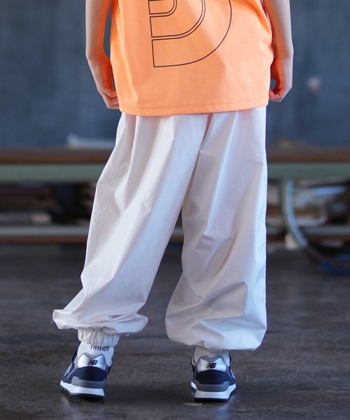 THE NORTH FACE（ザノースフェイス）の「THE NORTH FACE ザ・ノース・フェイス ワイドシルエット パンツ NBJ32601（その他パンツ・キッズ・ブラック/ブルーパープル/オフホワイト・130cm/140cm/150cm/160cm）」の5枚目の写真