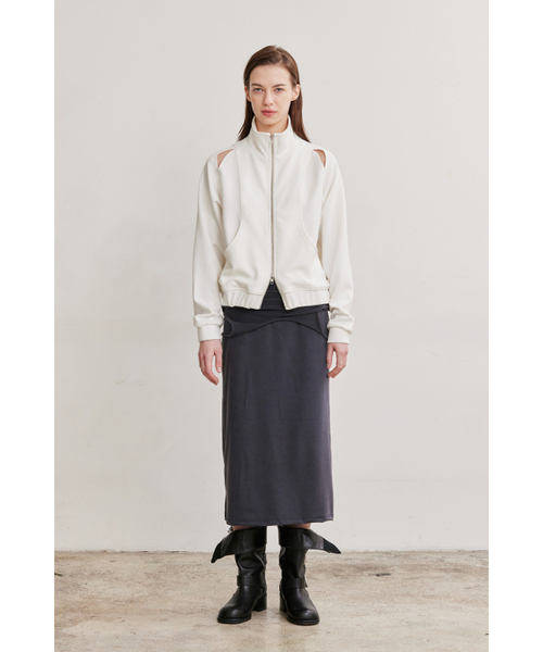 AFTERHOURS(アフターアワーズ)の「HIGH NECK CUT OUT ZIP-UP (IVORY)(ナイロンジャケット・レディース・その他・FREE)」の2枚目の写真