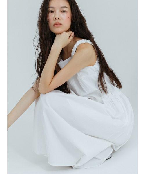 ETMON(エトモン)の「Apron Side Strap Dress White(ワンピース・レディース・その他・FREE)」の1枚目の写真