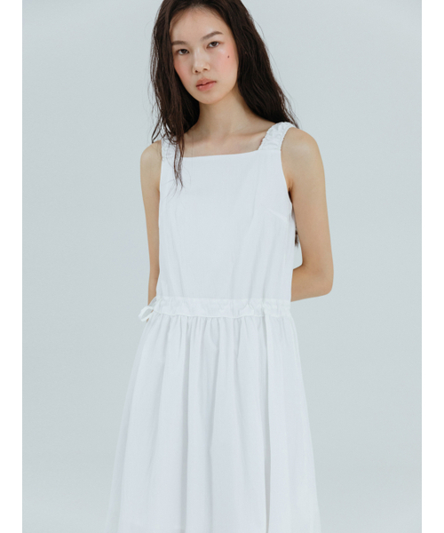 ETMON(エトモン)の「Apron Side Strap Dress White(ワンピース・レディース・その他・FREE)」の3枚目の写真