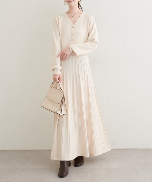 natural couture（ナチュラルクチュール）の「スカラッププリーツニットワンピース（ワンピース・レディース・ラベンダー/ミント/ネイビー/アイボリー・FREE）」の2枚目の写真