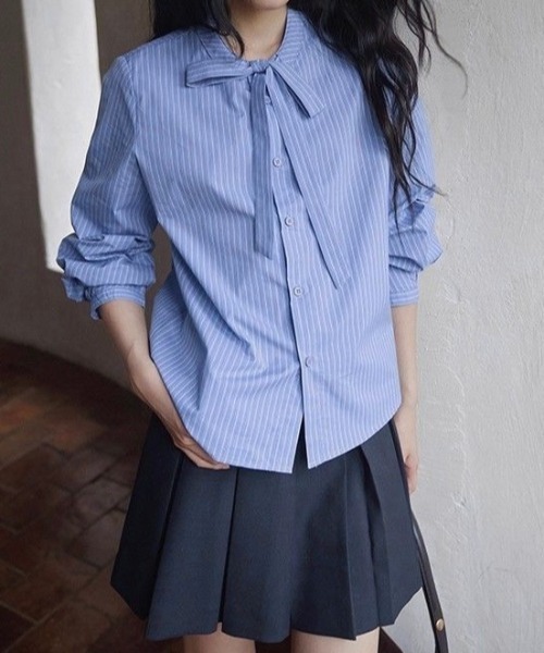 LADY LIKE(レディライク)の「【春夏新作】リボンタイノーカラーブラウス(シャツ/ブラウス・レディース・ブルー・M)」の5枚目の写真