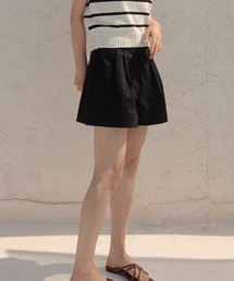 PREMIERE AMOUR（プルミエラムール）の「ツーピンタックコットンAラインショーツ - ブラック（その他パンツ）」