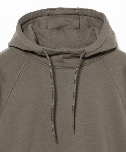 BEAMS T(ビームスティー)の「C.E / SOLID BIG HEAVY HOODY(スウェット・メンズ・オリーブ・L/M)」の4枚目の写真