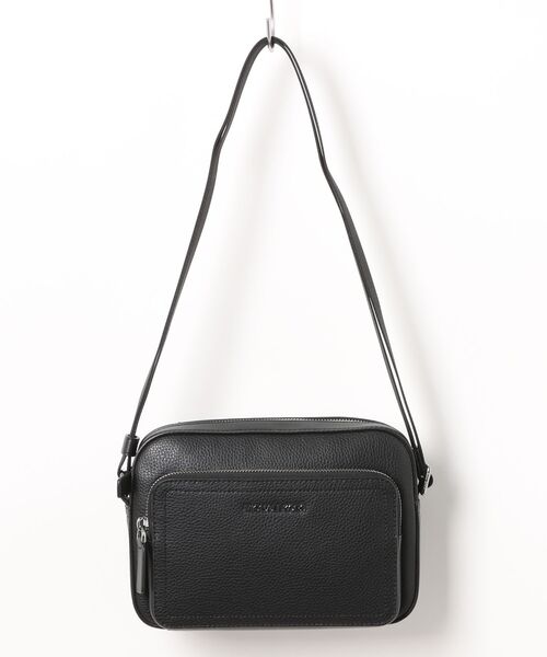 MICHAEL KORS(マイケルコース)の「EW FLIGHT BAG クロスボディ(ショルダーバッグ・メンズ・ブラック・FREE)」の1枚目の写真