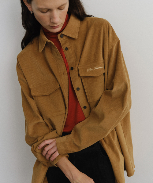 URAGO（ユラーゴ）の「Corduroy flap pocket shirt（シャツ/ブラウス・レディース・キャメル/ブルー・FREE）」の6枚目の写真