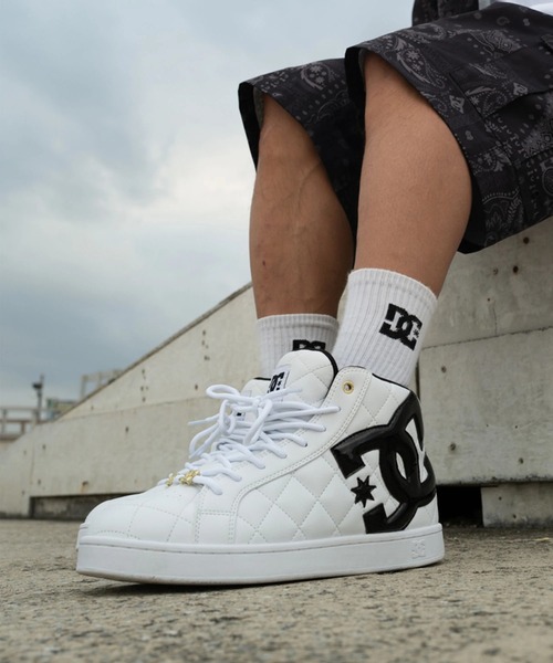DC SHOES(ディーシーシューズ)の「DC SHOES メンズ ALLIANCE HI SE SN フットウェア スニーカー 【2026年春夏モデル】/DCハイカットスニーカー(スニーカー・メンズ・ホワイト×ブラック/ブラック系その他・23cm/23.5cm/24cm/24.5cm/25cm/25.5cm/26cm/26.5cm/27cm/27.5cm/28cm/28.5cm/29cm/30cm)」の2枚目の写真