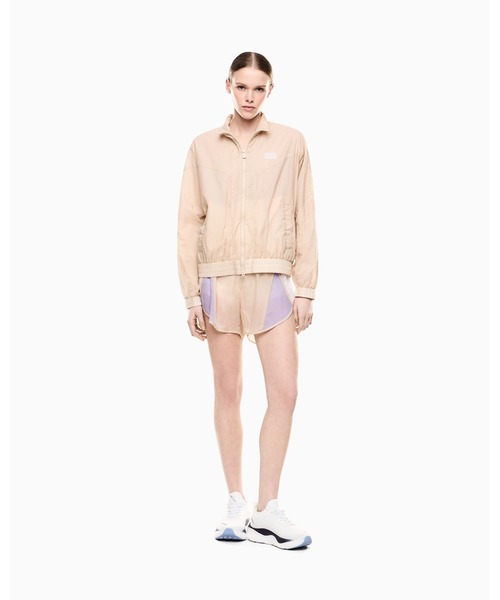 EMPORIO ARMANI EA7（エンポリオアルマーニイーエーセブン）の「【エンポリオ アルマーニ EA7】ジャケット ナイロン（ナイロンジャケット・レディース・アイボリー・MEDIUM/SMALL/X-SMALL）」の5枚目の写真