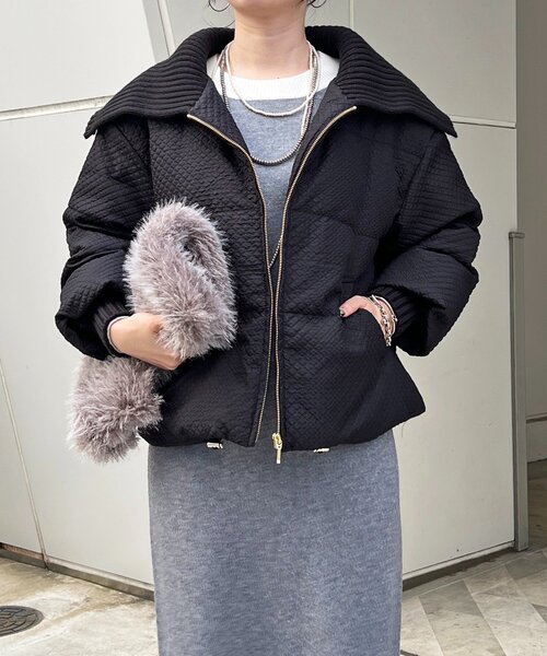 un dix cors（アンディコール）の「襟付きエンボスダウン（ダウンジャケット/コート・レディース・ブラック/ブラウン・FREE）」の9枚目の写真