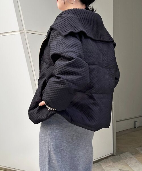 un dix cors（アンディコール）の「襟付きエンボスダウン（ダウンジャケット/コート・レディース・ブラック/ブラウン・FREE）」の12枚目の写真