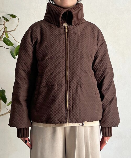 un dix cors（アンディコール）の「襟付きエンボスダウン（ダウンジャケット/コート・レディース・ブラック/ブラウン・FREE）」の20枚目の写真