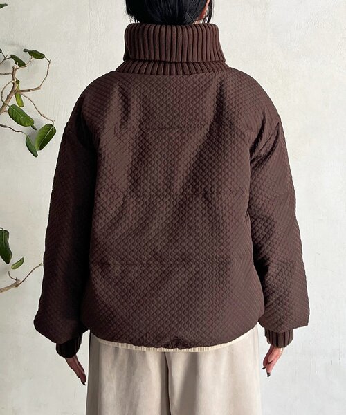 un dix cors（アンディコール）の「襟付きエンボスダウン（ダウンジャケット/コート・レディース・ブラック/ブラウン・FREE）」の22枚目の写真