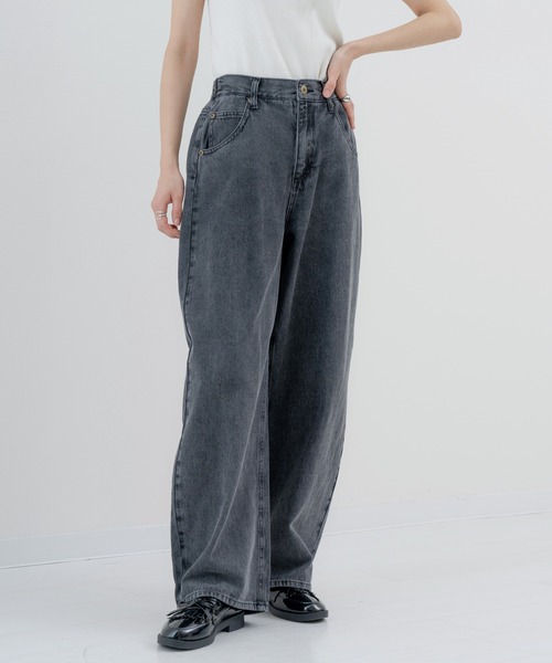 refinedworks（リファインドワークス）の「【refinedworks】加工感 が可愛い バギーカーブパンツ！（デニムパンツ・レディース・ネイビー/ブラック・FREE）」の3枚目の写真